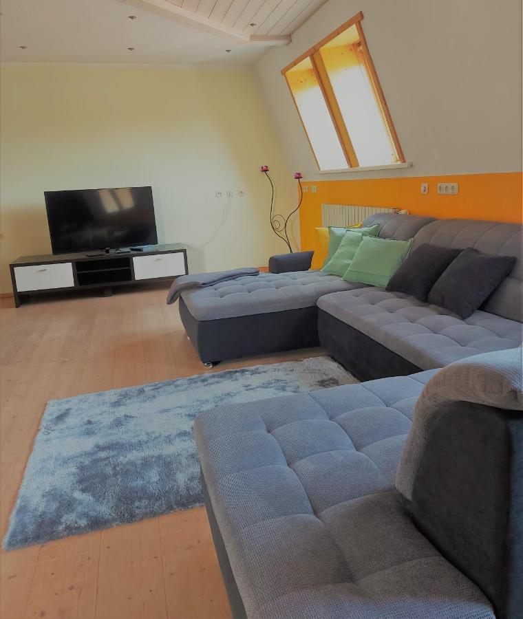 Appartement Jakalar Vils Luaran gambar